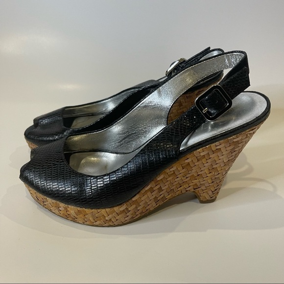 Banana Republic Black Croc Ankle Strap Open Toe Slingback Wedge Shoes 6.5 - Picture 2 of 6
